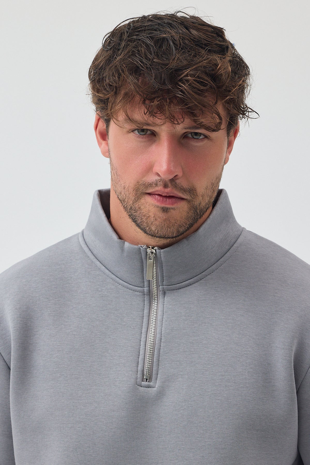 YARIM FERMUARLI SWEAT